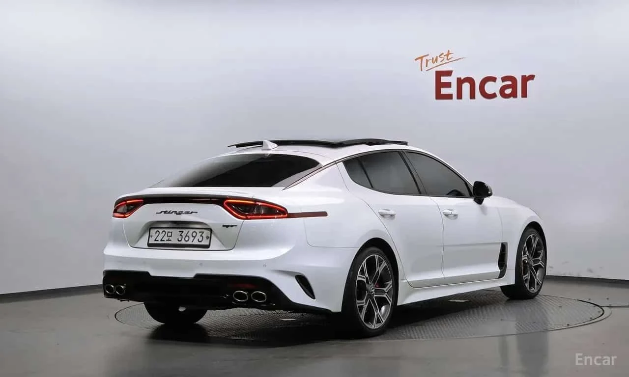 Kia Stinger * 3.3 Turbo 2WD * CARFAX * ЦЕНА ДО БГ, снимка 2 - Автомобили и джипове - 55530554