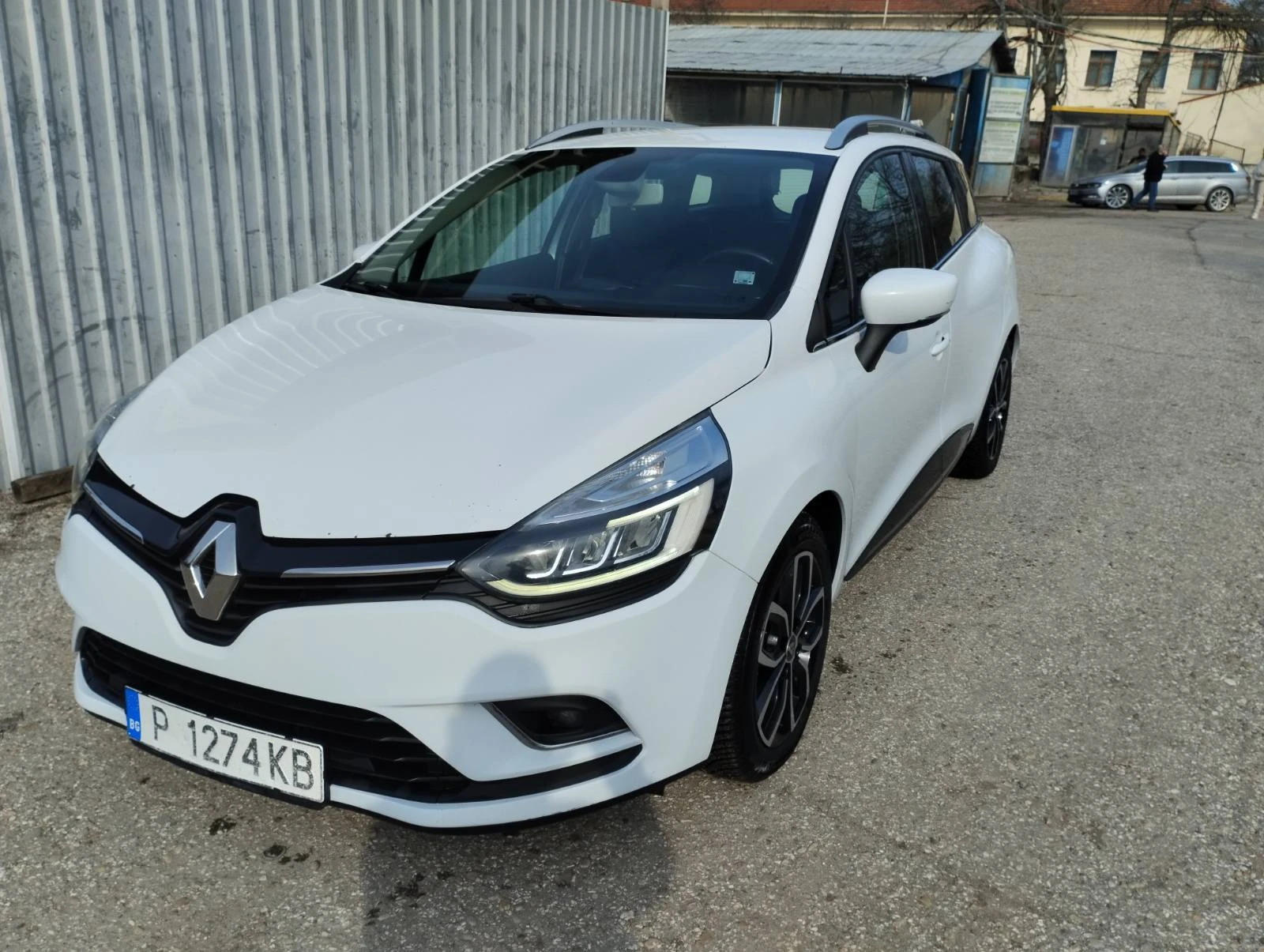 Renault Clio 1, 5 cdi, снимка 3 - Автомобили и джипове - 55752674