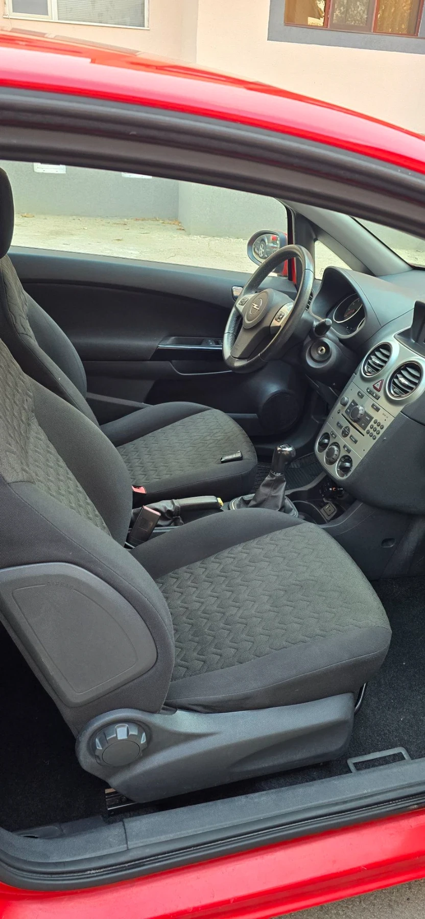 Opel Corsa 1.2i, 140х.км, снимка 12 - Автомобили и джипове - 56417941