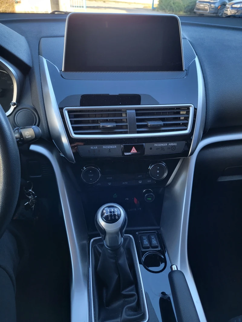 Mitsubishi Eclipse Cross 1.5 T-MIVEC, 163kc, отлично състояние ЛИЗИНГ, снимка 15 - Автомобили и джипове - 51360275