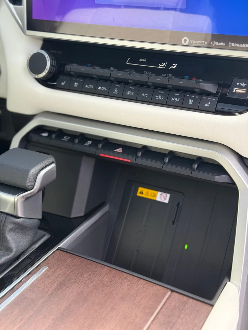 Toyota Sequoia Capstone, НОВ/НАЛИЧЕН, 3.5 ХИБРИД, 7 места, 245 км, снимка 9 - Автомобили и джипове - 52154390