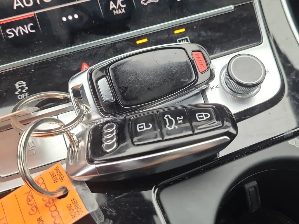 Audi Q7 * TECHNIK * CARFAX * БЕЗ ПЪРВОНАЧАЛНА ВНОСКА - изображение 8