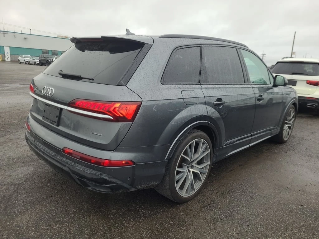 Audi Q7 * TECHNIK * CARFAX * БЕЗ ПЪРВОНАЧАЛНА ВНОСКА - изображение 3