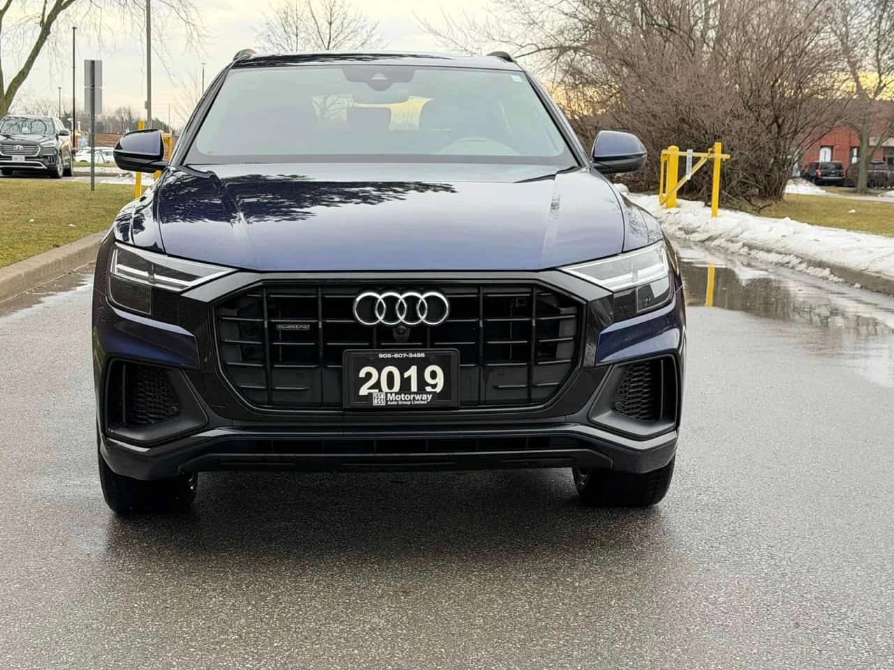 Audi Q8 MATRIX * 360 КАМЕРА* ОБДУХВАНЕ* 360 КАМЕРА* ПАНОРА, снимка 2 - Автомобили и джипове - 54016756