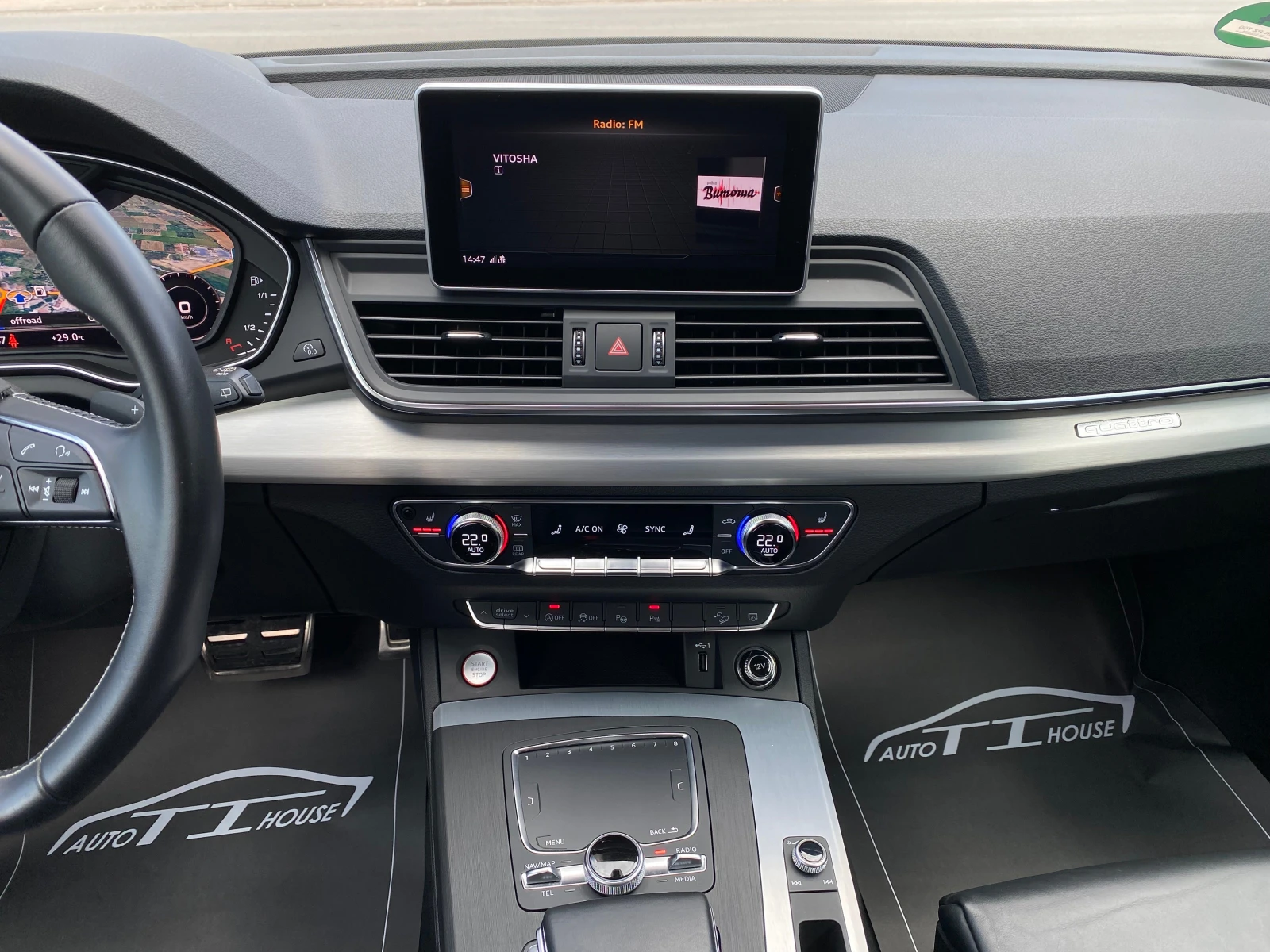 Audi SQ5 Key GO* Dis* Pano* Bang* Head Up* MAX FULL* , снимка 12 - Автомобили и джипове - 54520776