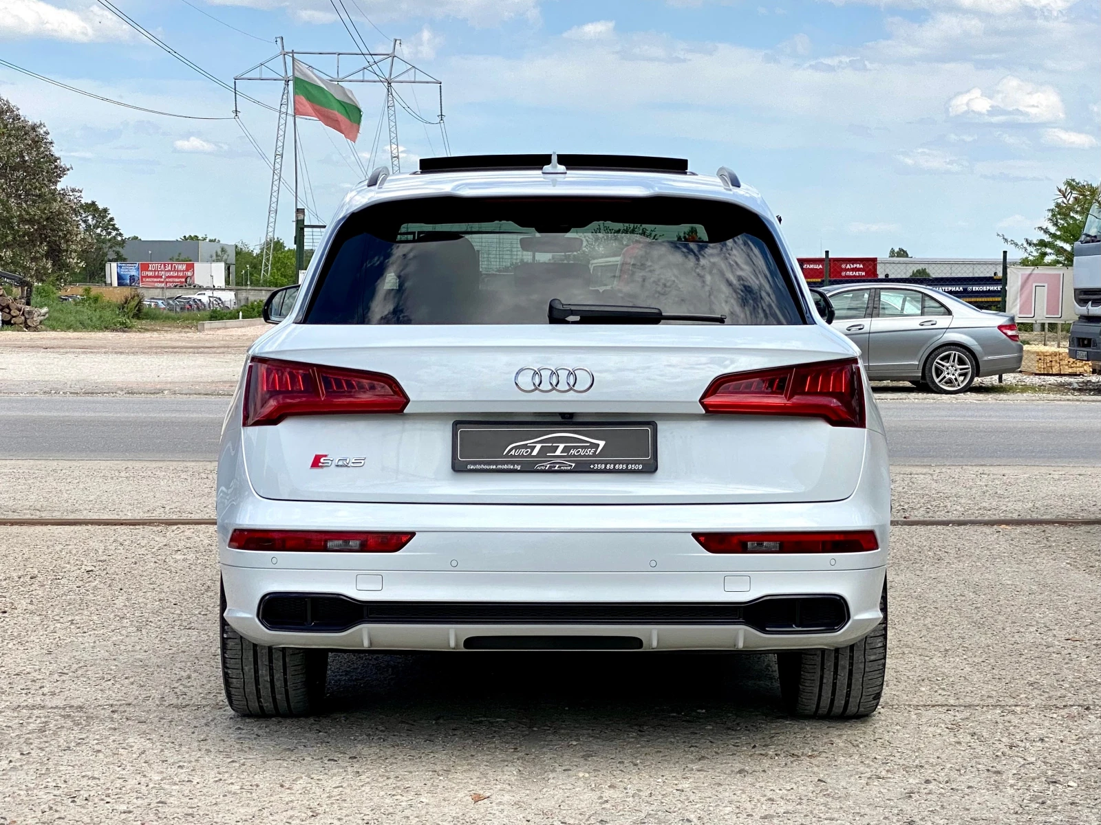 Audi SQ5 Key GO* Dis* Pano* Bang* Head Up* MAX FULL* , снимка 3 - Автомобили и джипове - 54520776