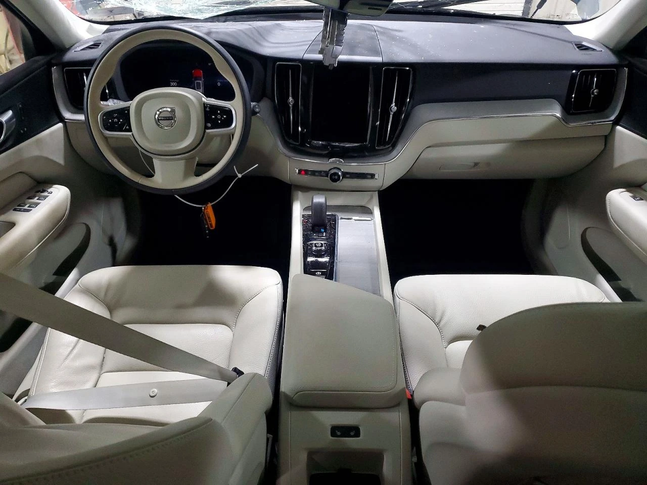 Volvo XC60 2.0l Plus, снимка 8 - Автомобили и джипове - 54557145