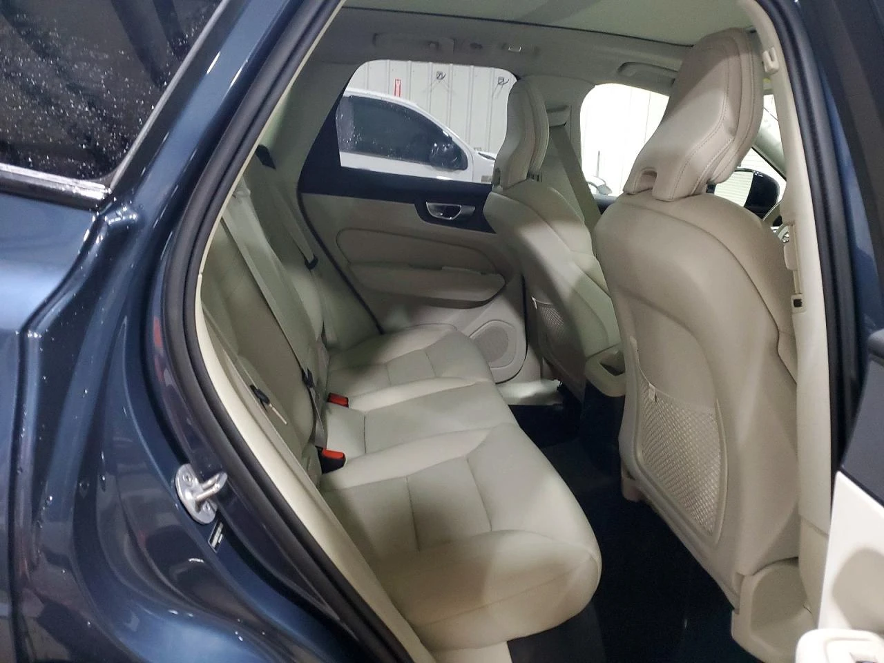 Volvo XC60 2.0l Plus, снимка 11 - Автомобили и джипове - 54557145
