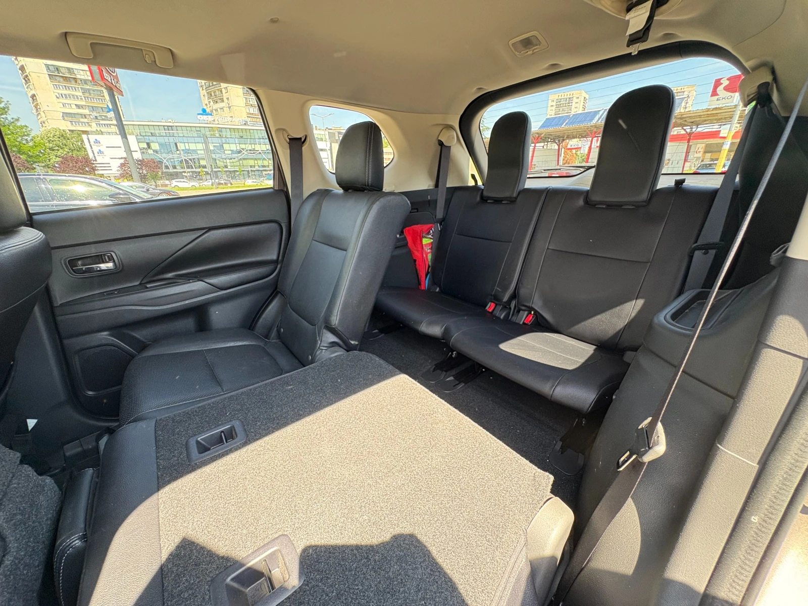 Mitsubishi Outlander 3.0GT Keyless 7места, снимка 8 - Автомобили и джипове - 54889462
