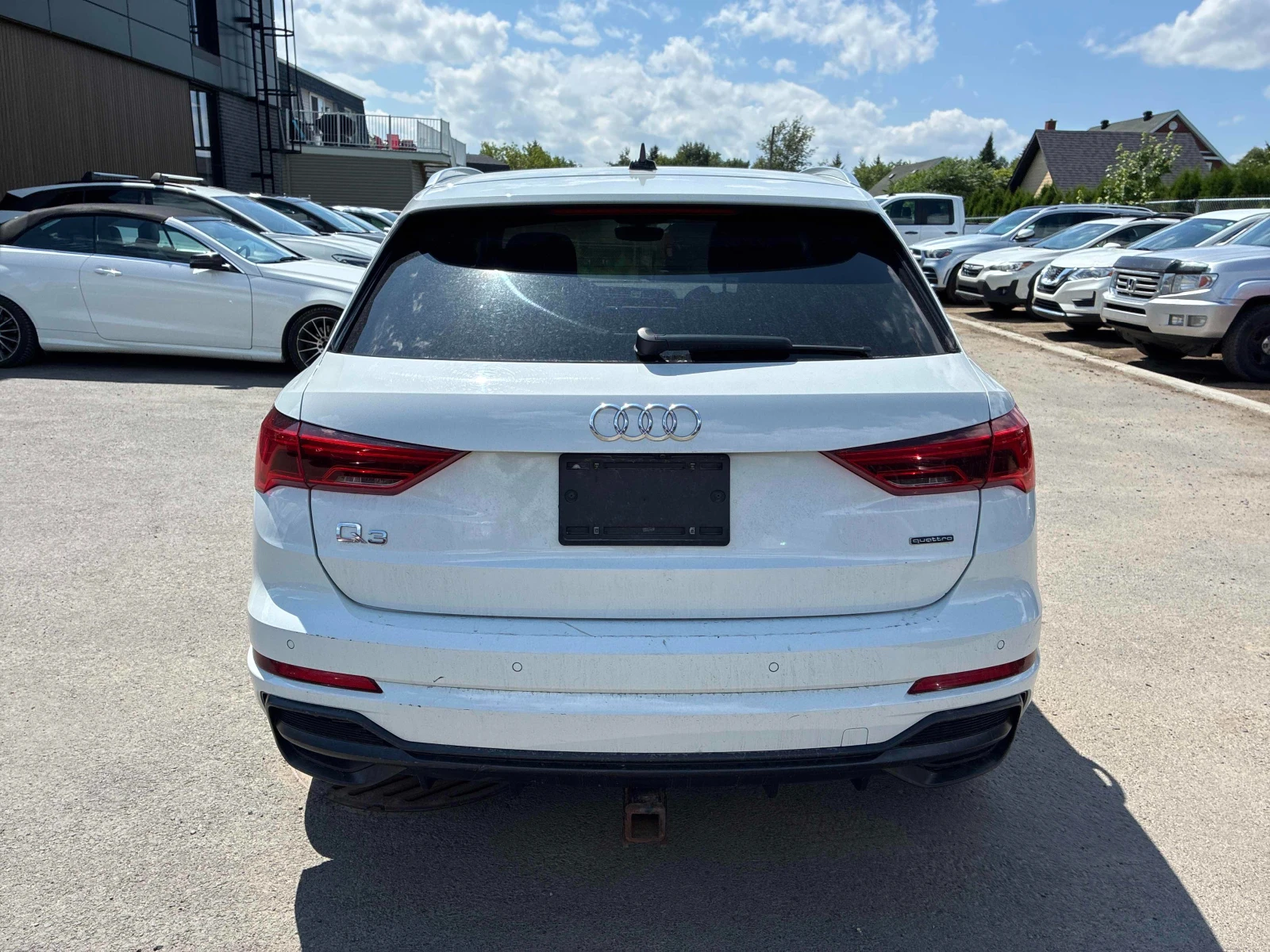 Audi Q3 Technik* S-line* Подгрев* Пано* 360, снимка 4 - Автомобили и джипове - 55335887