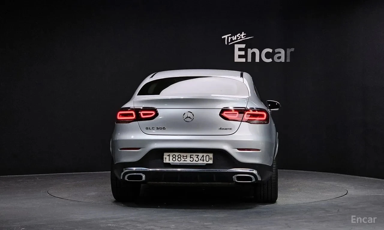 Mercedes-Benz GLC 300 АМГ ПАКЕТ/4MATIC Coupe/ДИГ.КМ./ПАНОРАМА/ДИСТРОНИК/, снимка 4 - Автомобили и джипове - 56081705