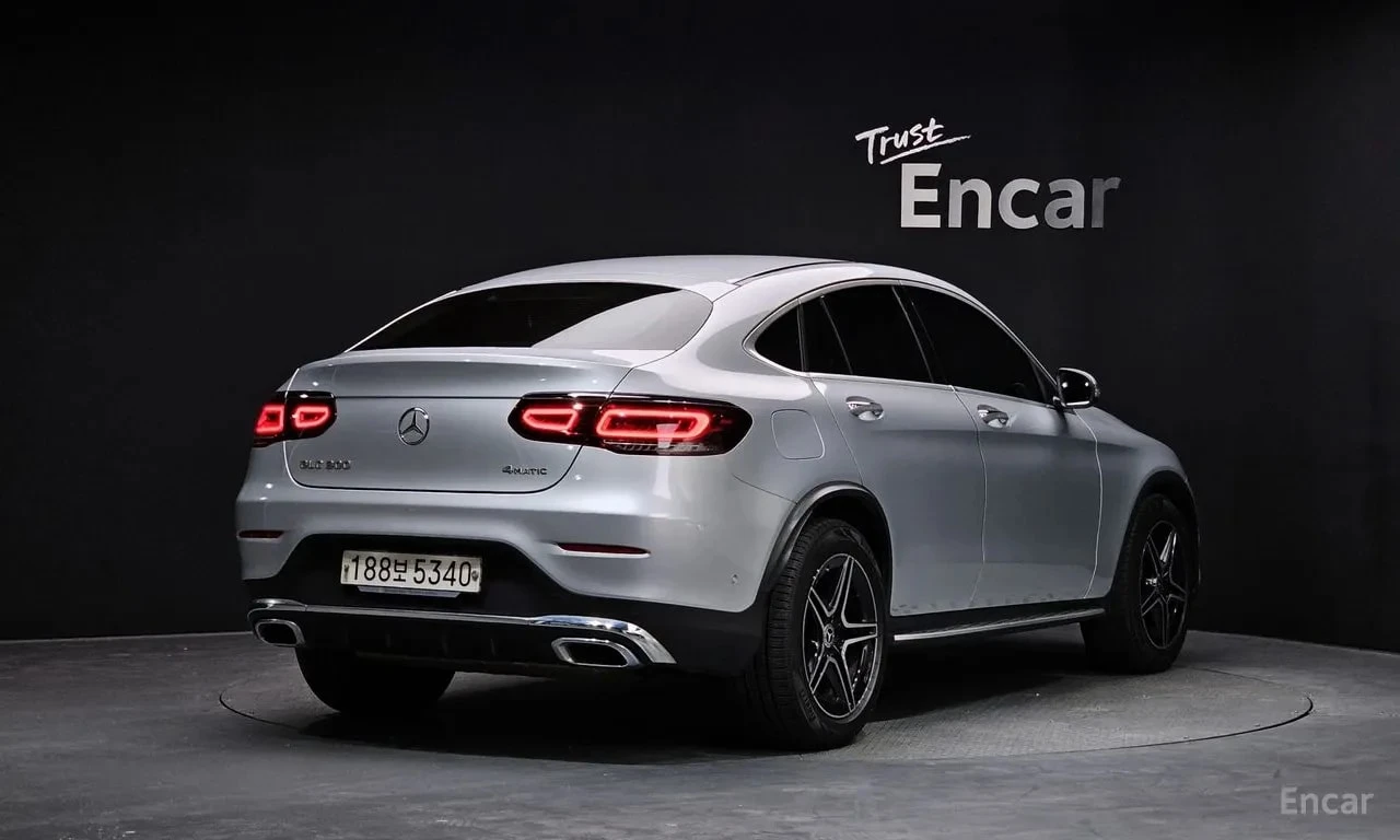 Mercedes-Benz GLC 300 АМГ ПАКЕТ/4MATIC Coupe/ДИГ.КМ./ПАНОРАМА/ДИСТРОНИК/, снимка 2 - Автомобили и джипове - 56081705