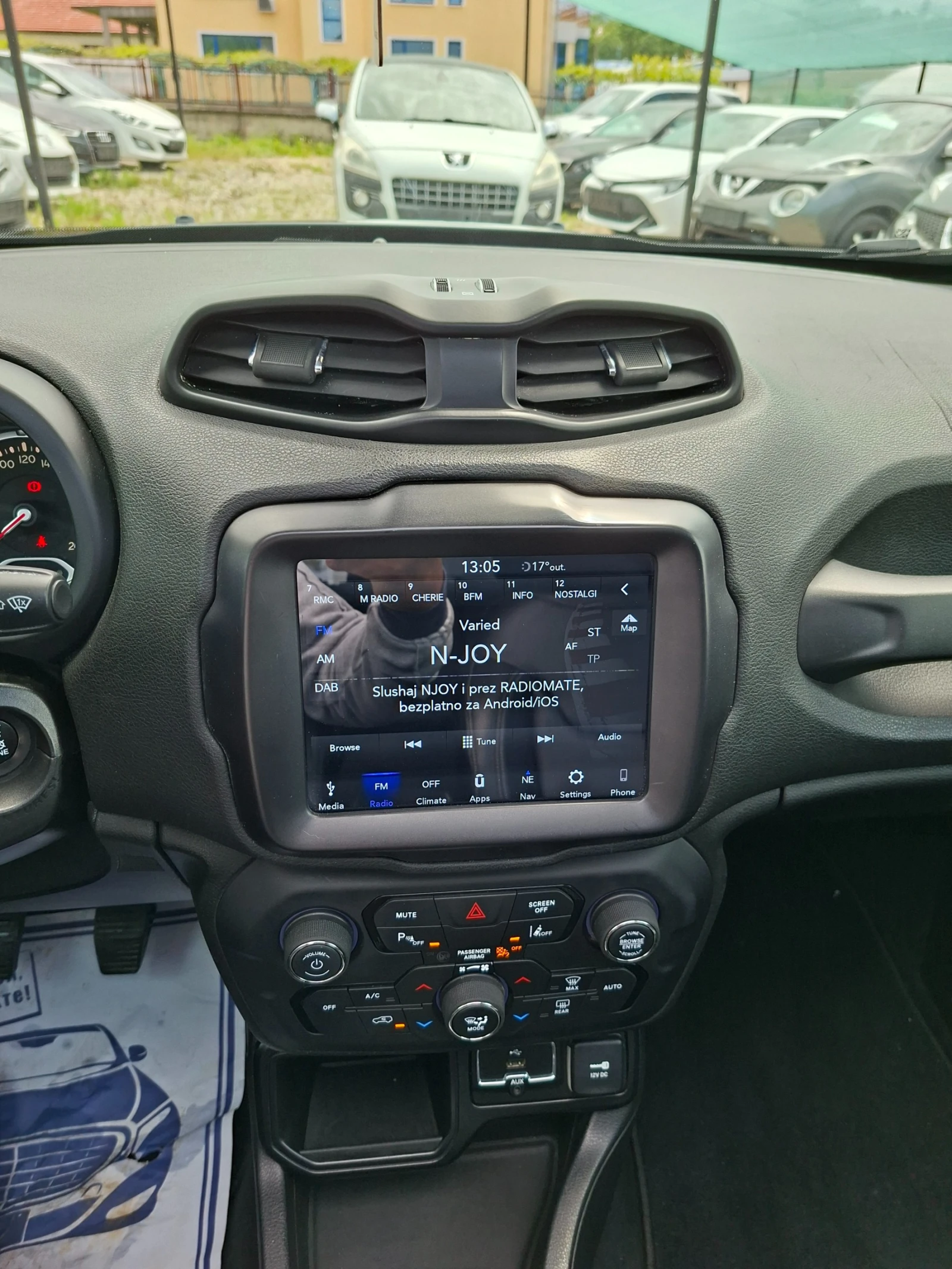 Jeep Renegade, снимка 12 - Автомобили и джипове - 56249084