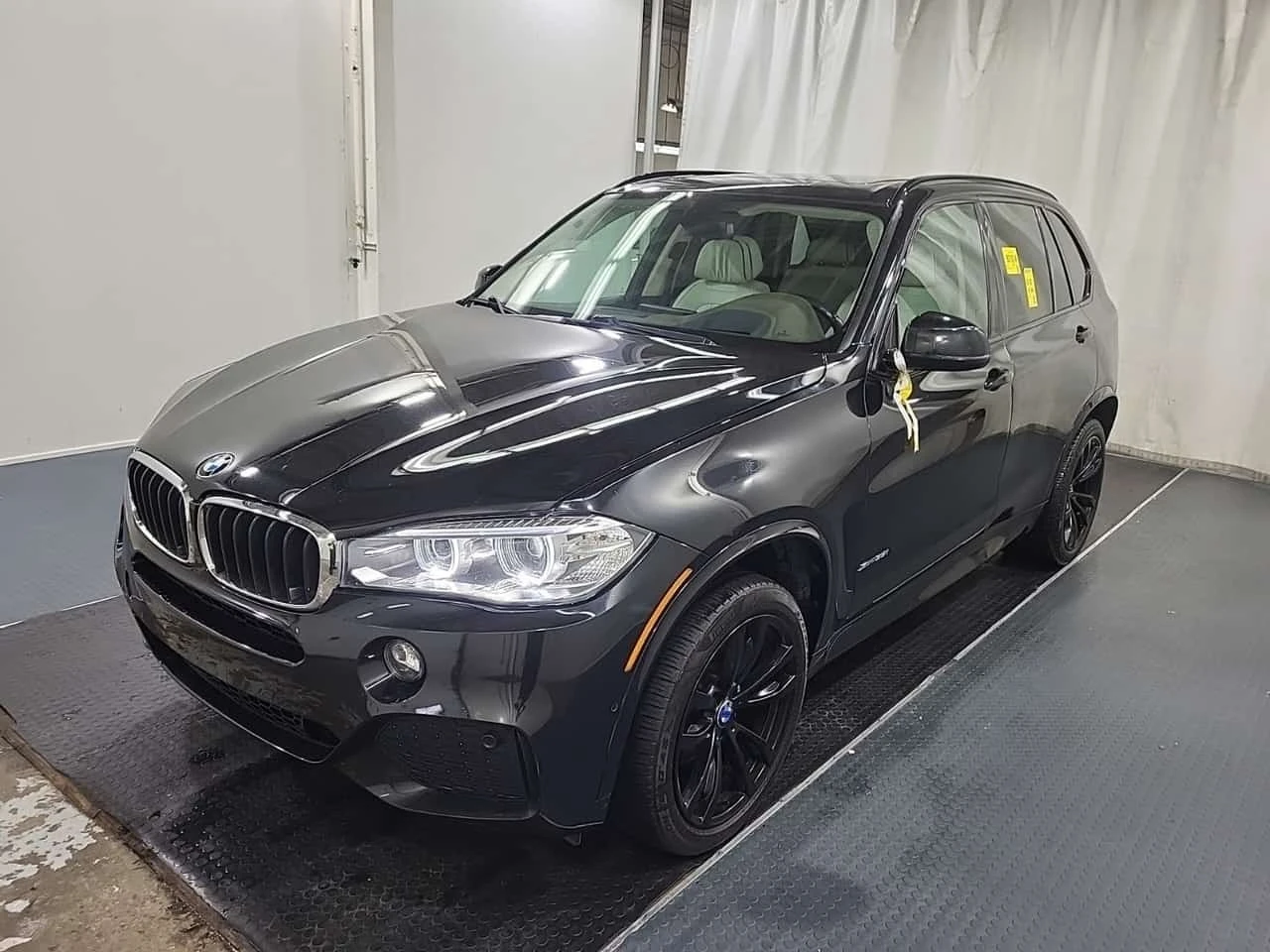 BMW X5 * xDrive35i * M-Sport * Individual * CARFAX * 