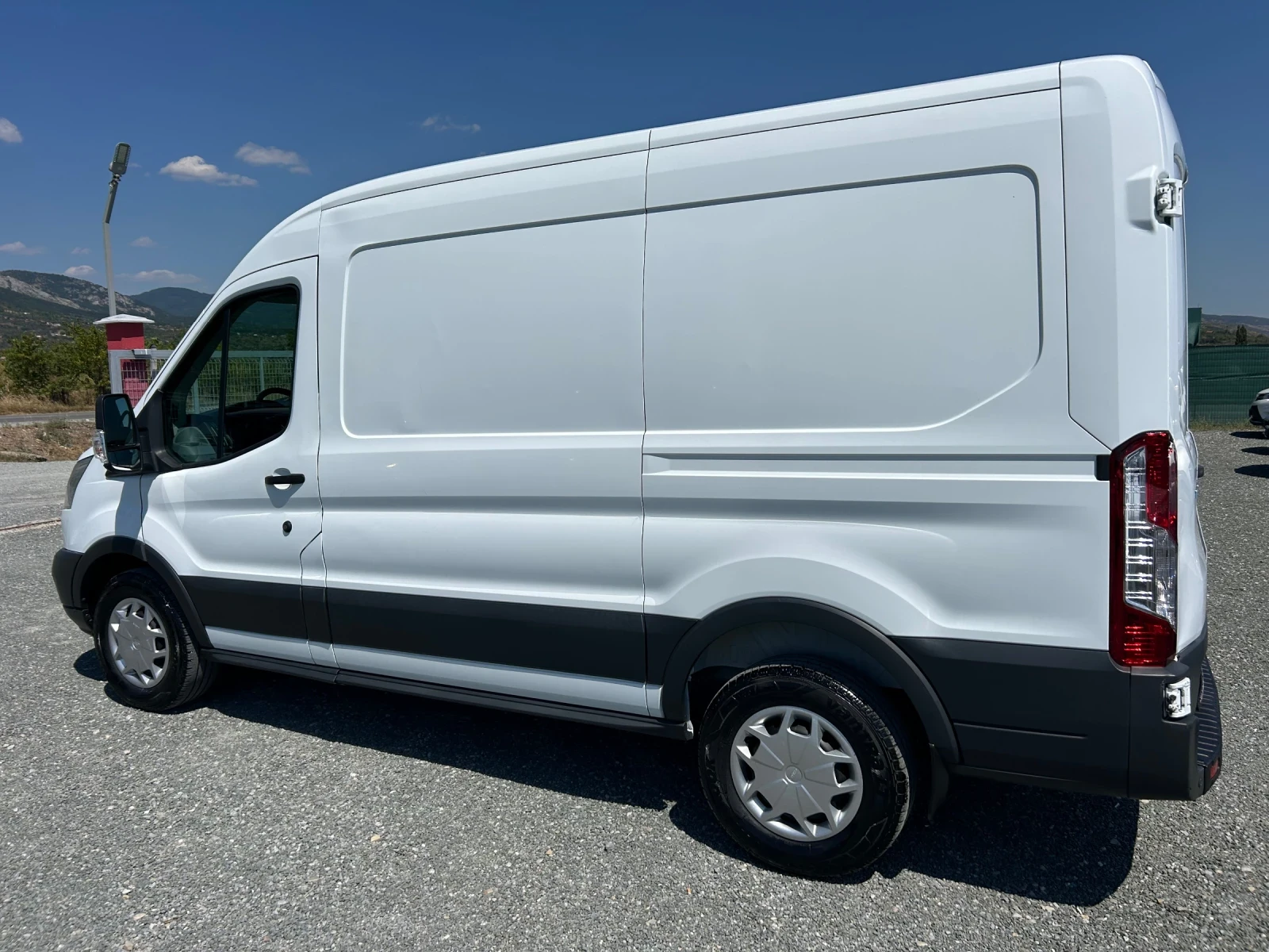 Ford Transit (KATO НОВА) - изображение 9