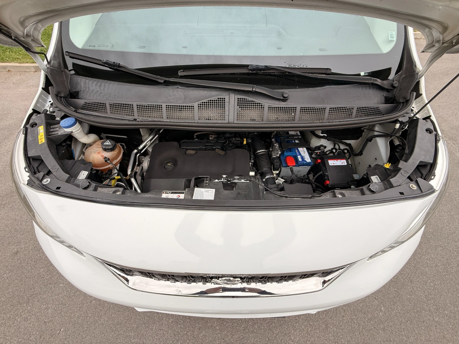 Peugeot Expert 2.0HDI* NAVI* КАМЕРА* CARPLAY* , снимка 11 - Бусове и автобуси - 54482237