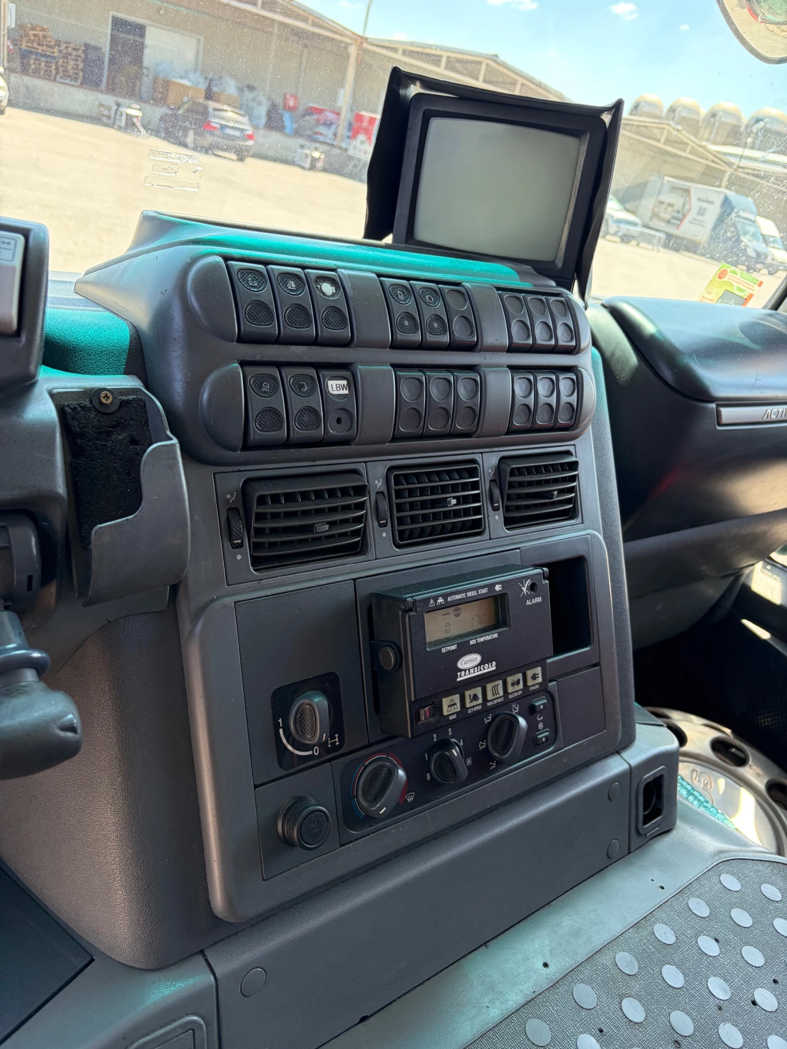 Iveco Stralis 260S31, снимка 12 - Камиони - 55627266