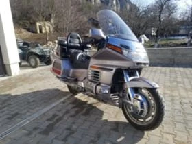     Honda Gold Wing