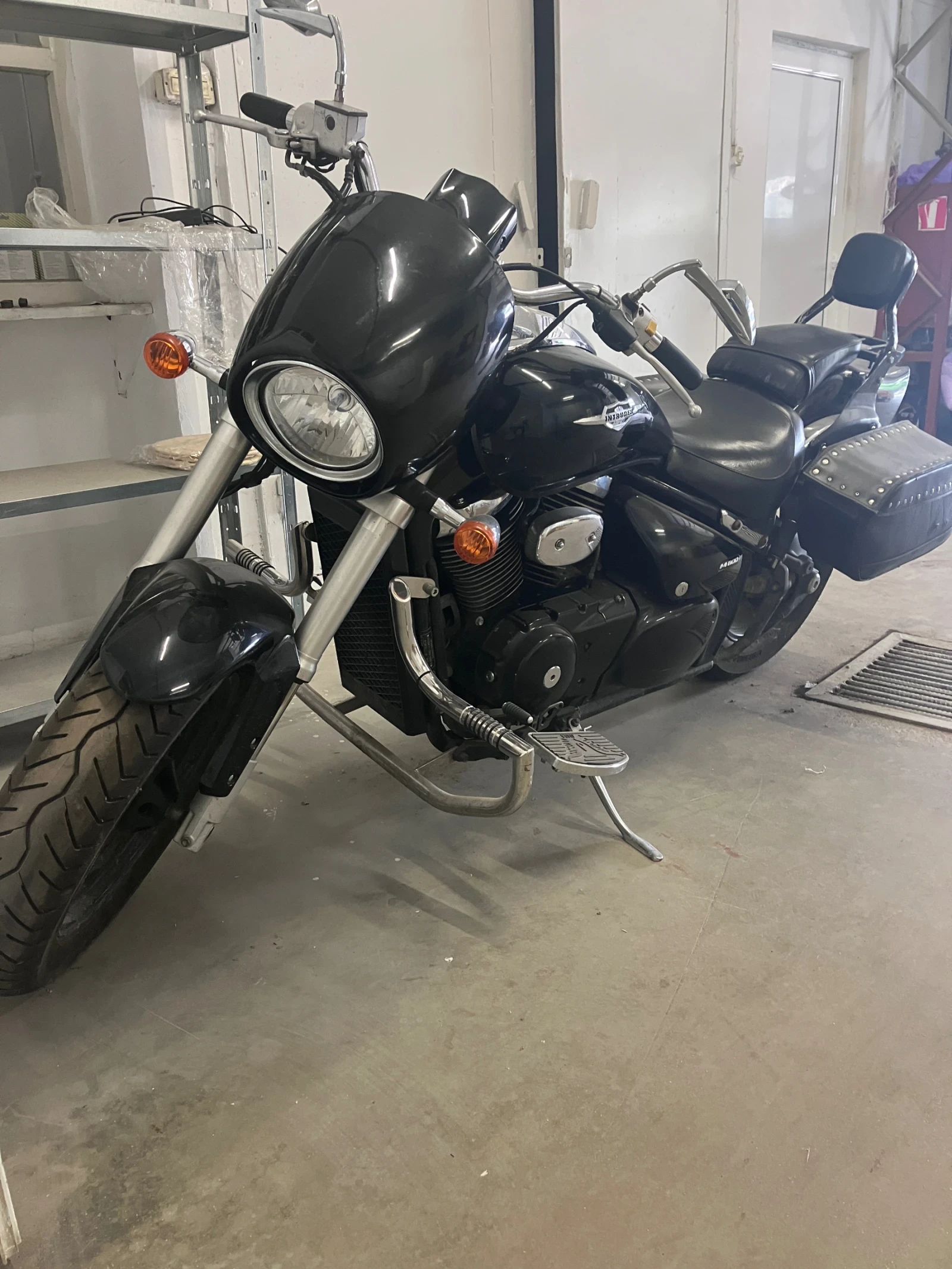 Suzuki Intruder