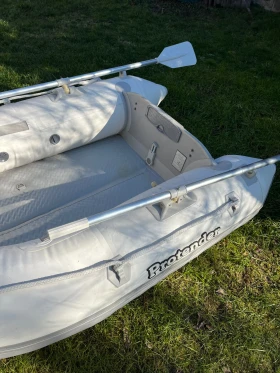 Надуваема лодка Plastimo 2 м, твърдо дъно + двг Меркурий - 4 hp, 4 тактов, снимка 3 - Воден транспорт - 53496142