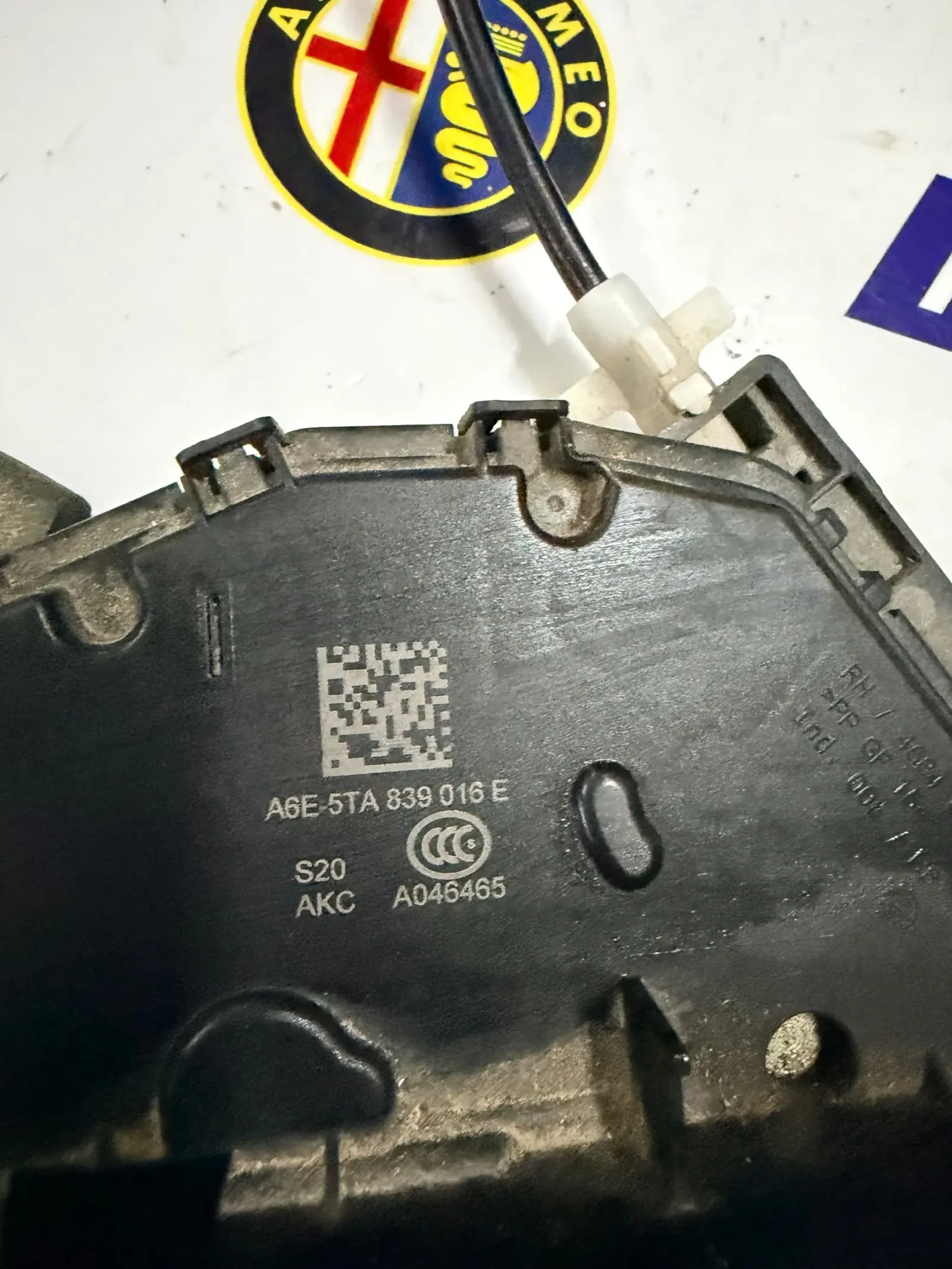 A6E-5TA839016E ����� ����� ����� SKODA VW SEAT 5TA839016E A6E-5TA 839 016 E  | Mobile.bg � ����������� 2