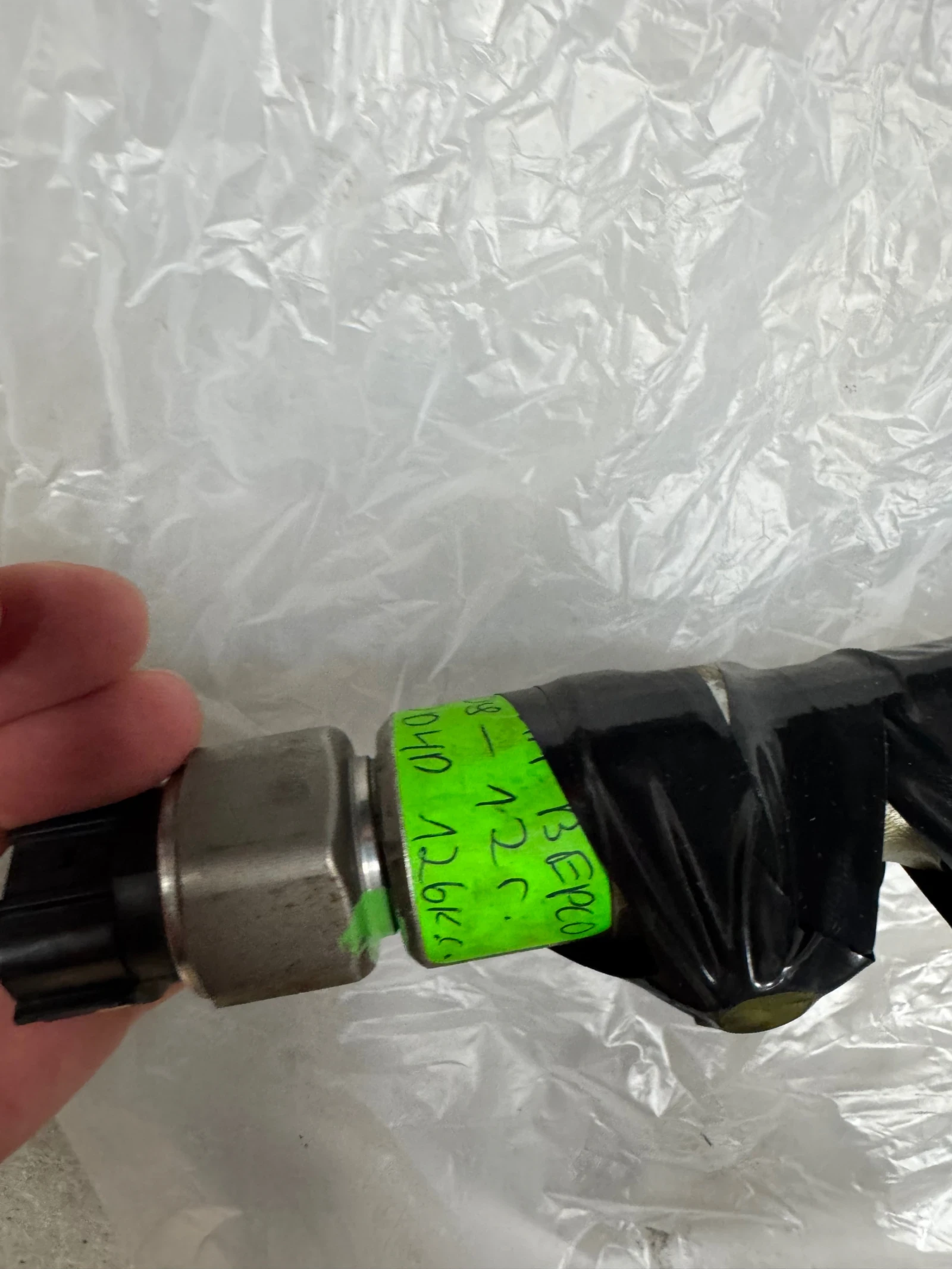 Горивна рейка TOYOTA VERSO 2.0 126, снимка 5 - Части - 53815752