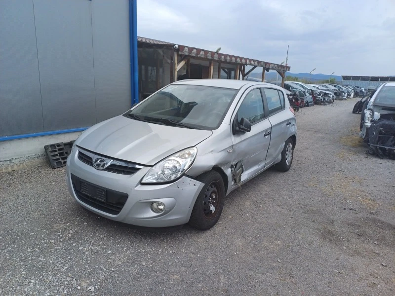 Hyundai I20 1.25i-на части, снимка 2 - Автомобили и джипове - 47603734