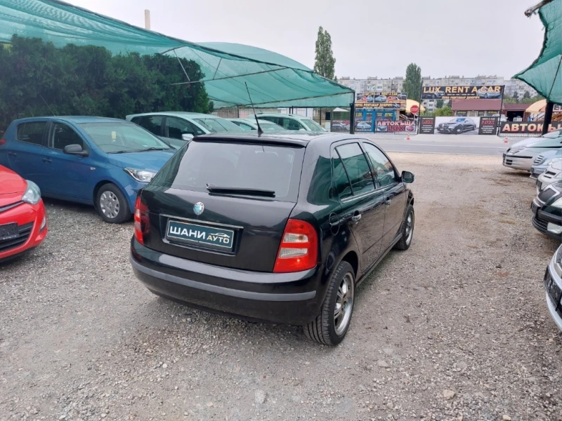 Skoda Fabia РЕГИСТРИРАН И ОБСЛУЖЕН, снимка 6 - Автомобили и джипове - 47366233