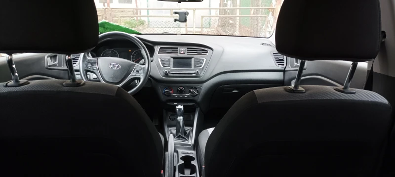 Hyundai I20, снимка 7 - Автомобили и джипове - 48002097