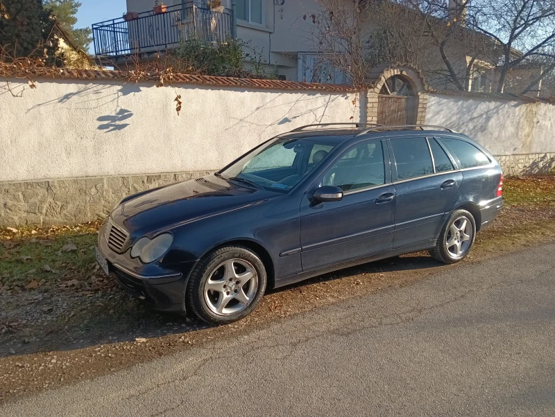 Mercedes-Benz 220, снимка 1 - Автомобили и джипове - 48004189