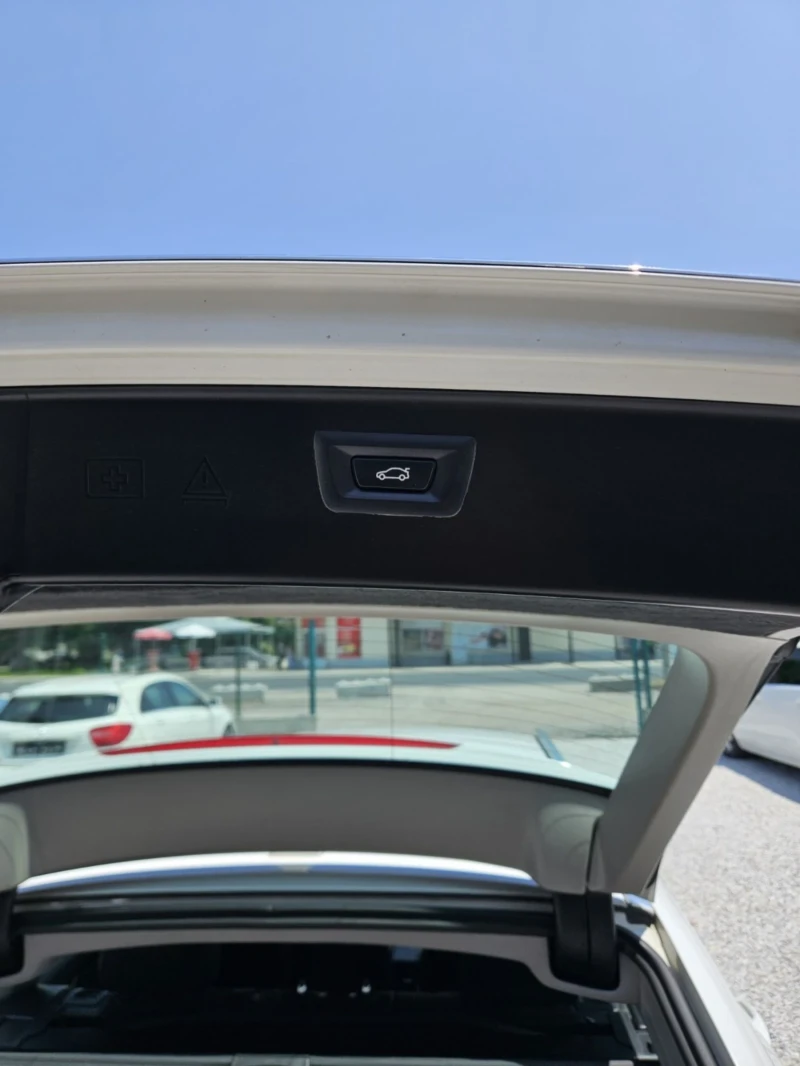 BMW 525 D X DRIVE ФЕЙСЛИФТ ПЕРФЕКТЕН, снимка 8 - Автомобили и джипове - 51514958