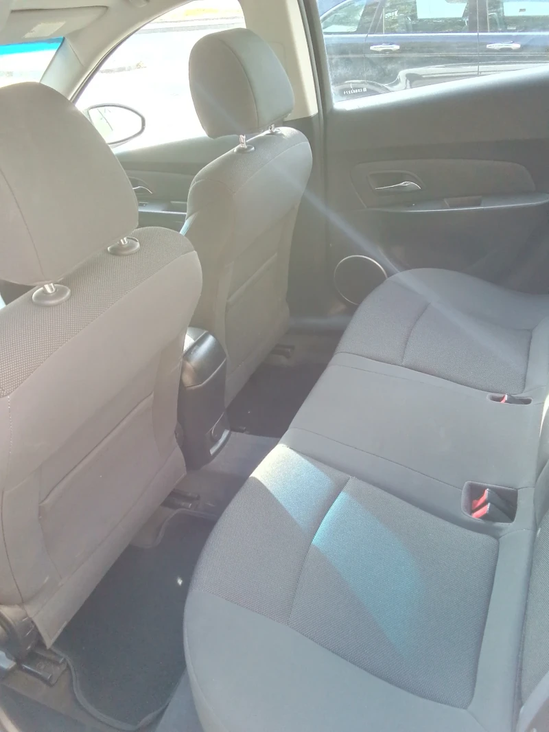 Chevrolet Cruze, снимка 7 - Автомобили и джипове - 51863721