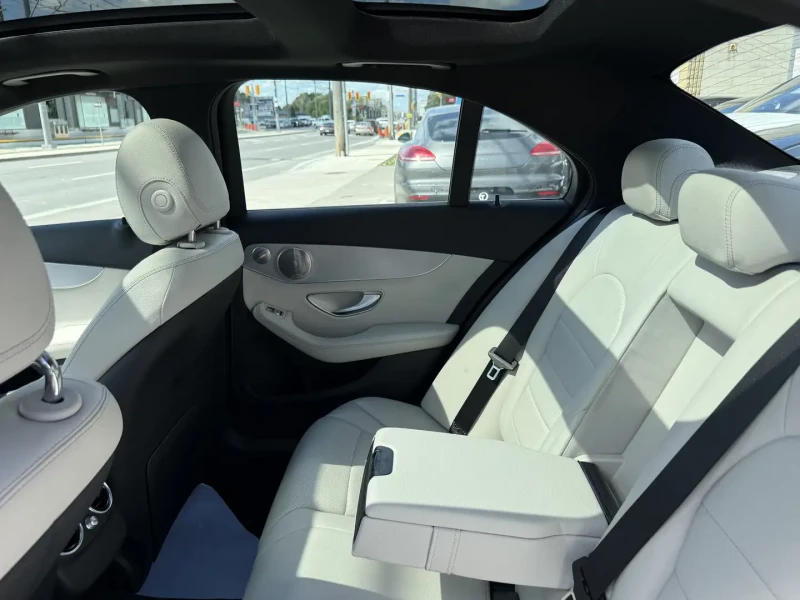 Mercedes-Benz C 300 AMG, BURMESTER, PANORAMA, NAPPA, AMBIENT, KEYLES, , снимка 14 - Автомобили и джипове - 52492408