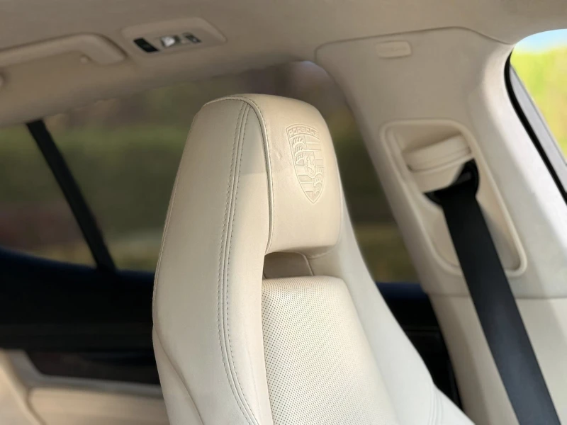 Porsche Panamera Ceramic KAТО НОВА TURBO S!, снимка 13 - Автомобили и джипове - 52570050
