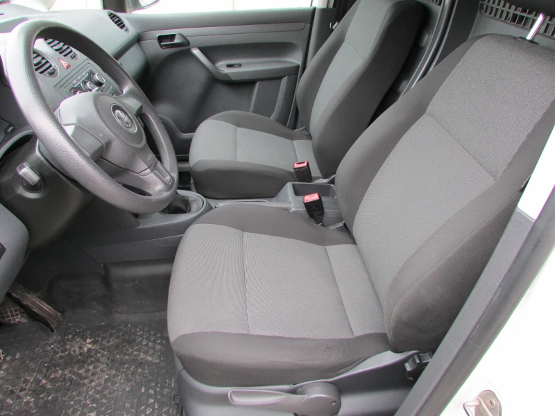 VW Caddy 1.6 tdi, Maxi , Сервизна история!, снимка 10 - Автомобили и джипове - 53270977