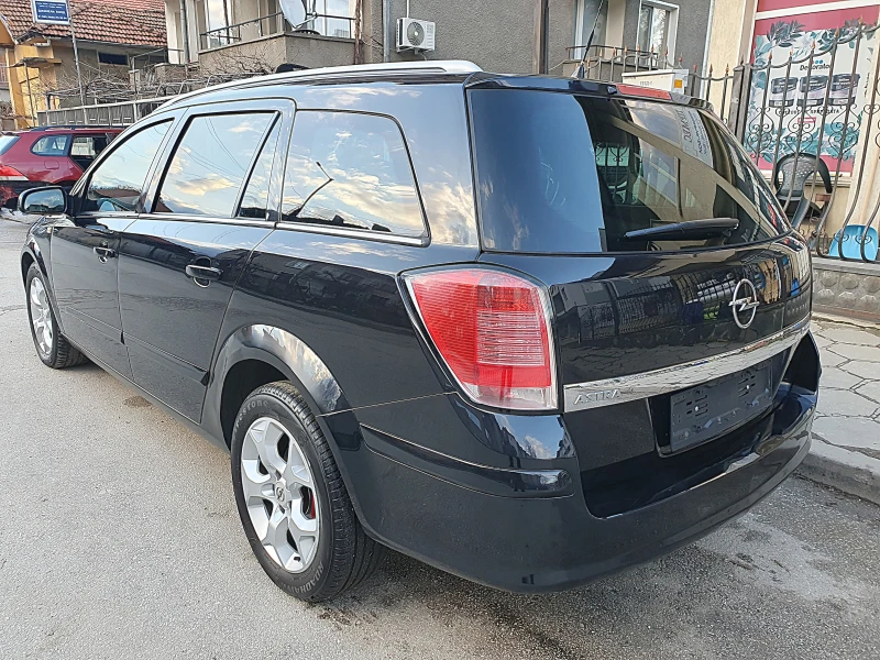Opel Astra 1.6i, снимка 4 - Автомобили и джипове - 53407718