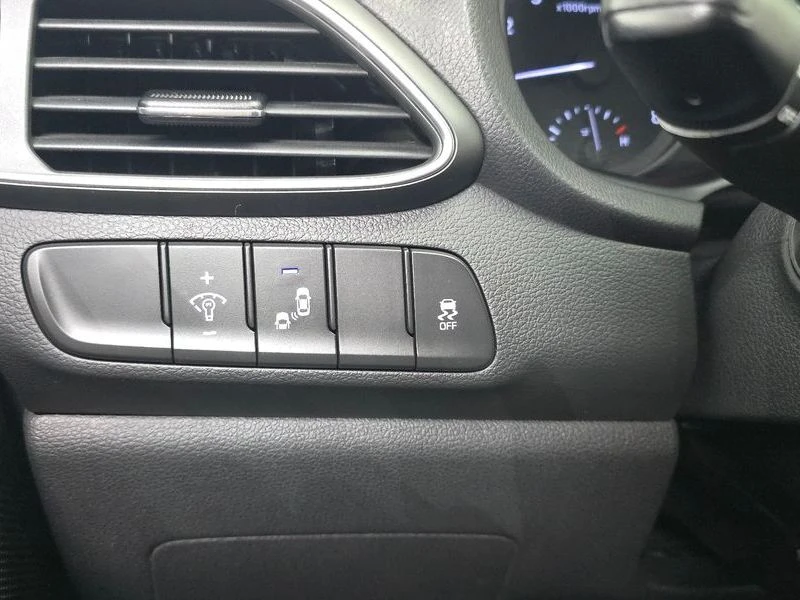 Hyundai I30 1.4 Automatic | Mobile.bg � ����������� 8