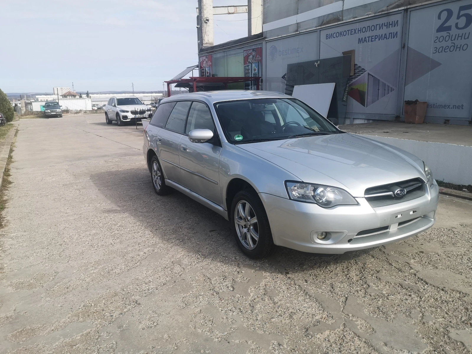 Subaru Legacy 2.5i    165 ps. 4x4 - изображение 2