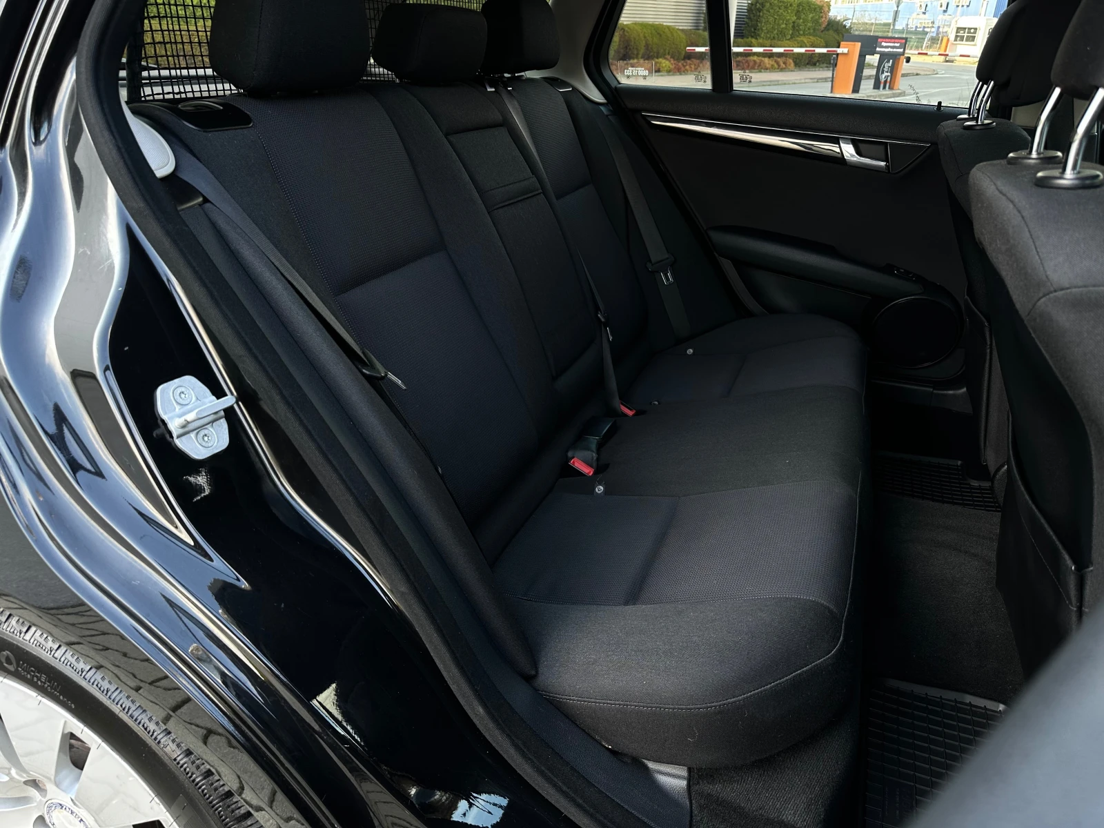 Mercedes-Benz C 200 KOMPRESSOR # ГАЗОВ ИНЖЕКЦИОН # ОТЛИЧНО СЪСТОЯНИЕ # | Mobile.bg — изображение 16