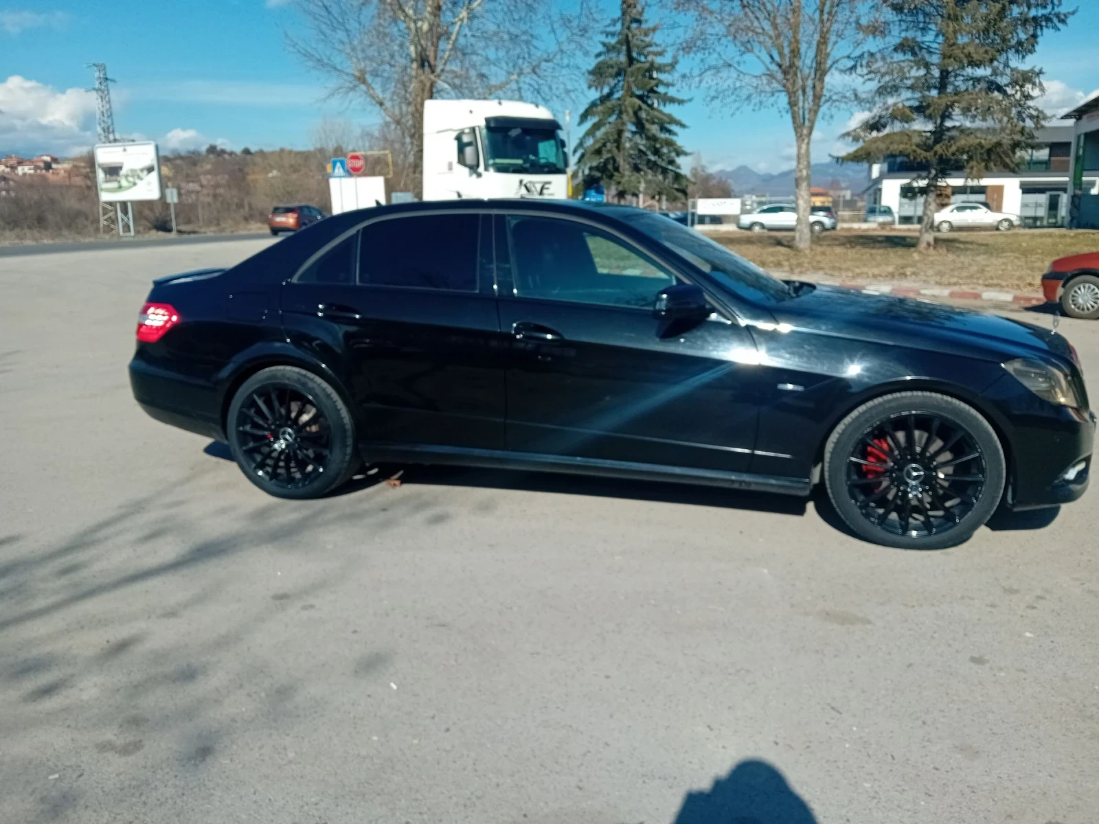 Mercedes-Benz E 350  - изображение 3