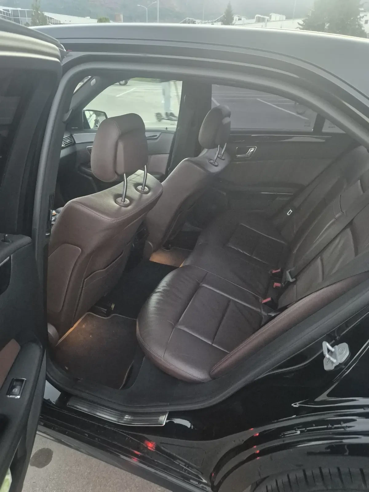 Mercedes-Benz E 350  - изображение 5