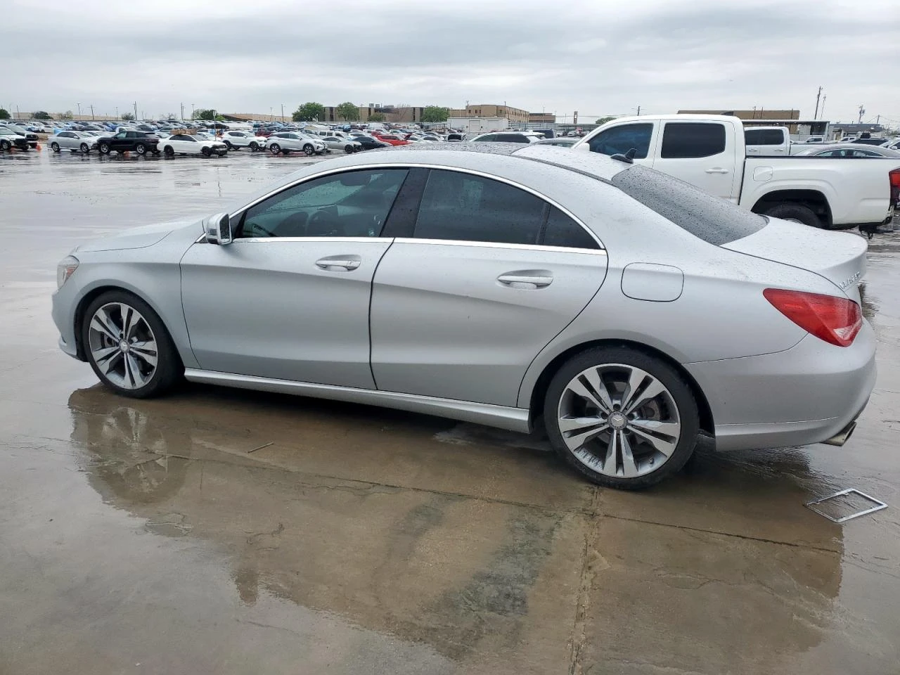 Mercedes-Benz CLA 250 4MATIC - изображение 2