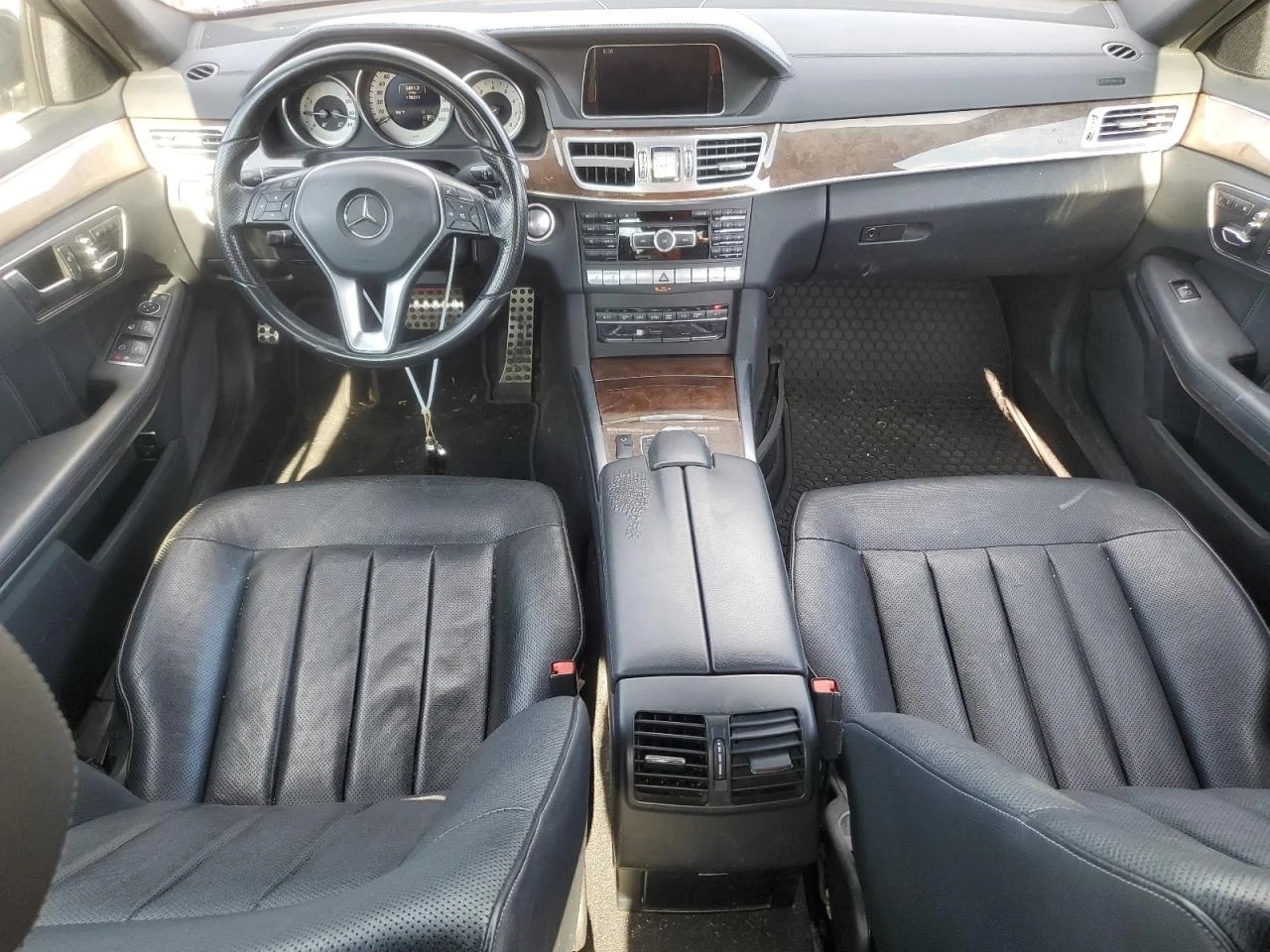 Mercedes-Benz E 400 4MATIC* AMG-PACK* Шибедах* Сервизна История* ЛИЗИН - изображение 10