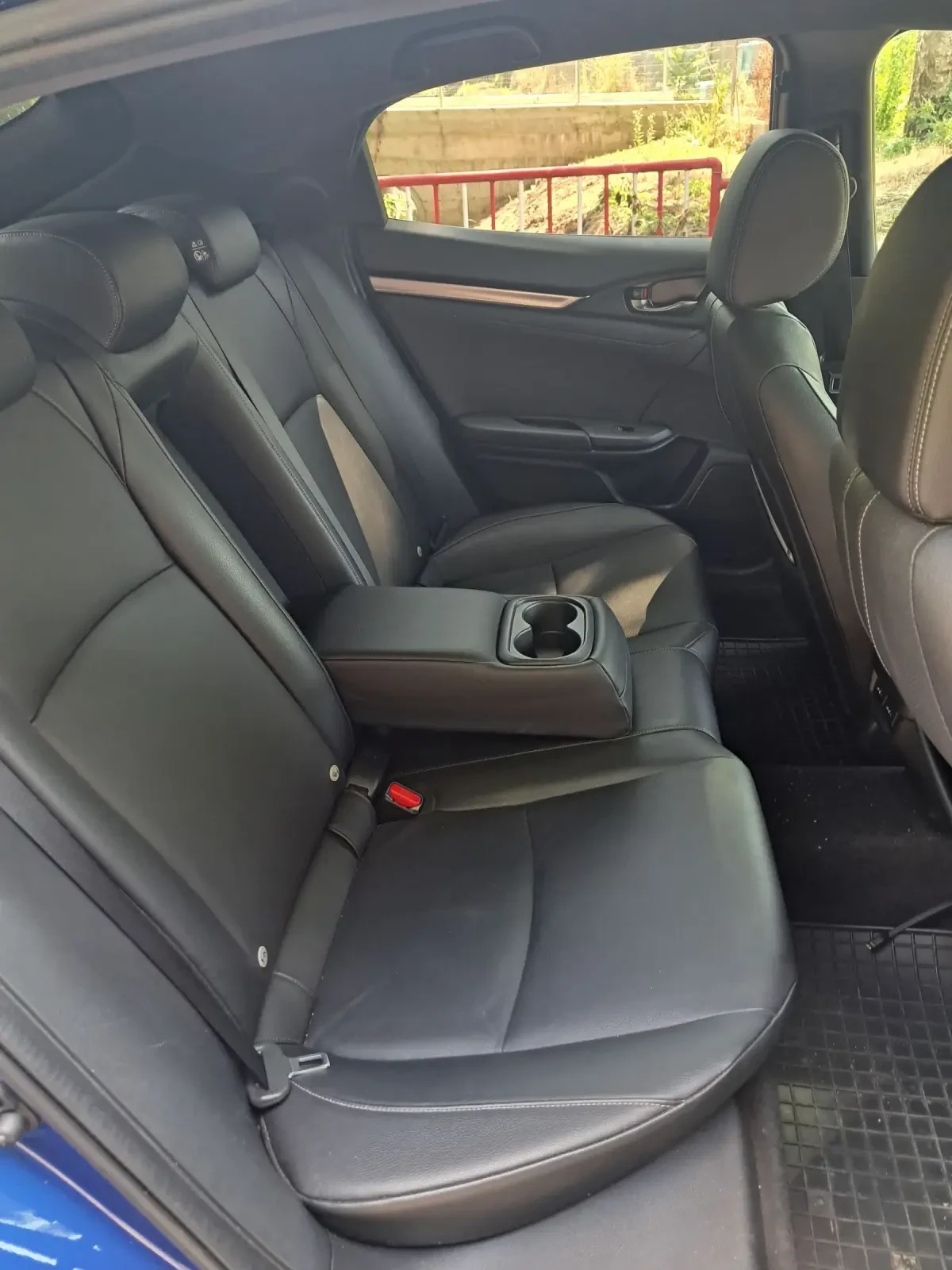 Honda Civic Hatchback - изображение 7