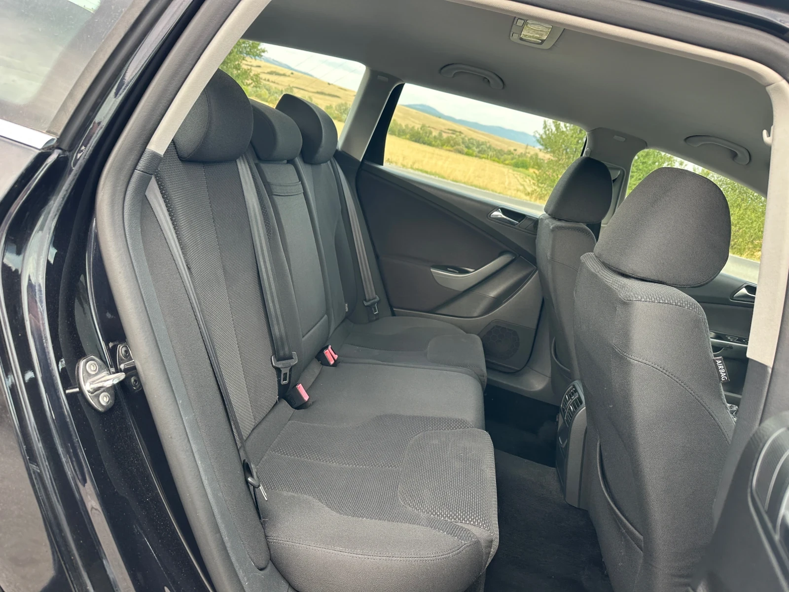 VW Passat 2.0 TDI - изображение 8