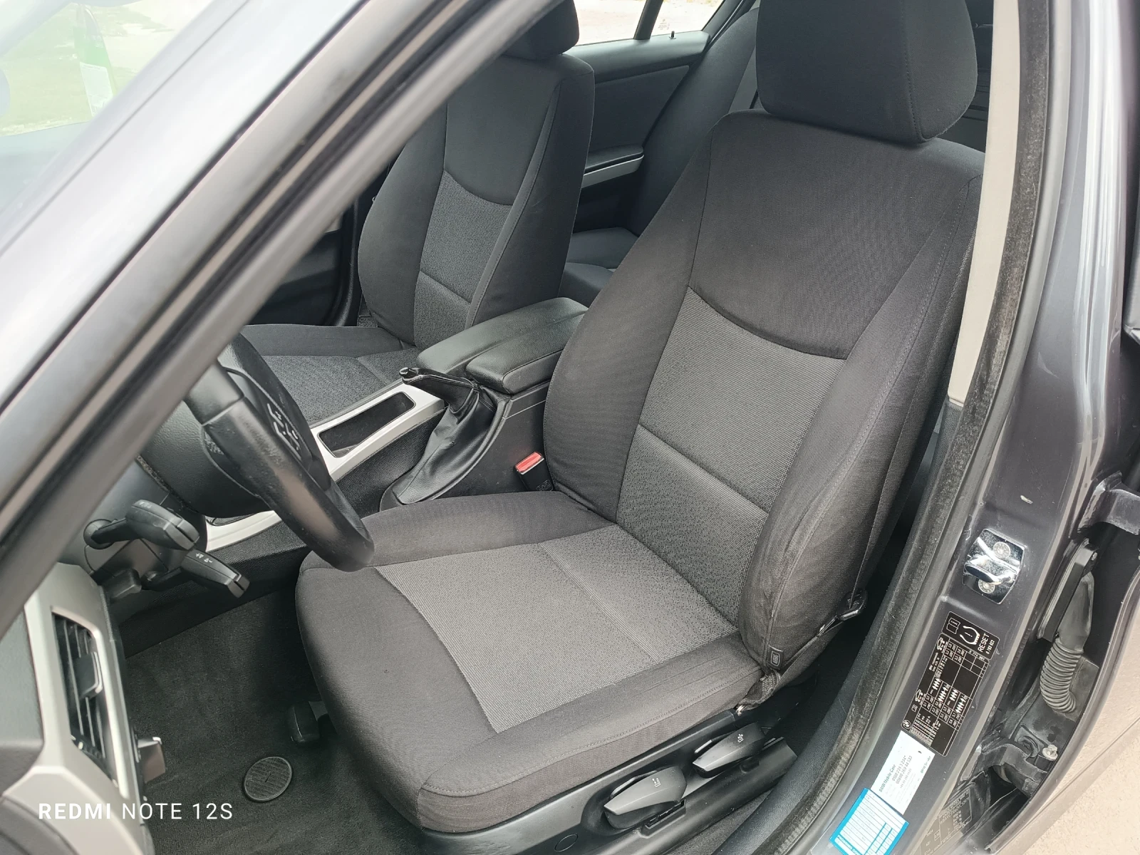 BMW 320 2.0D 163 - изображение 8