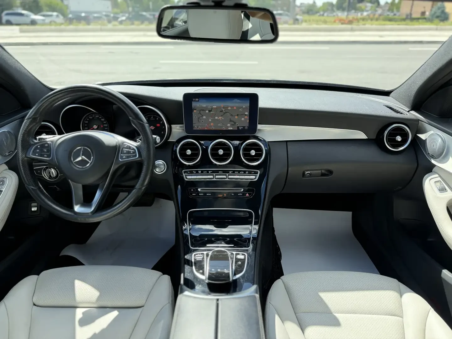 Mercedes-Benz C 300 AMG, BURMESTER, PANORAMA, NAPPA, AMBIENT, KEYLES,  - изображение 7