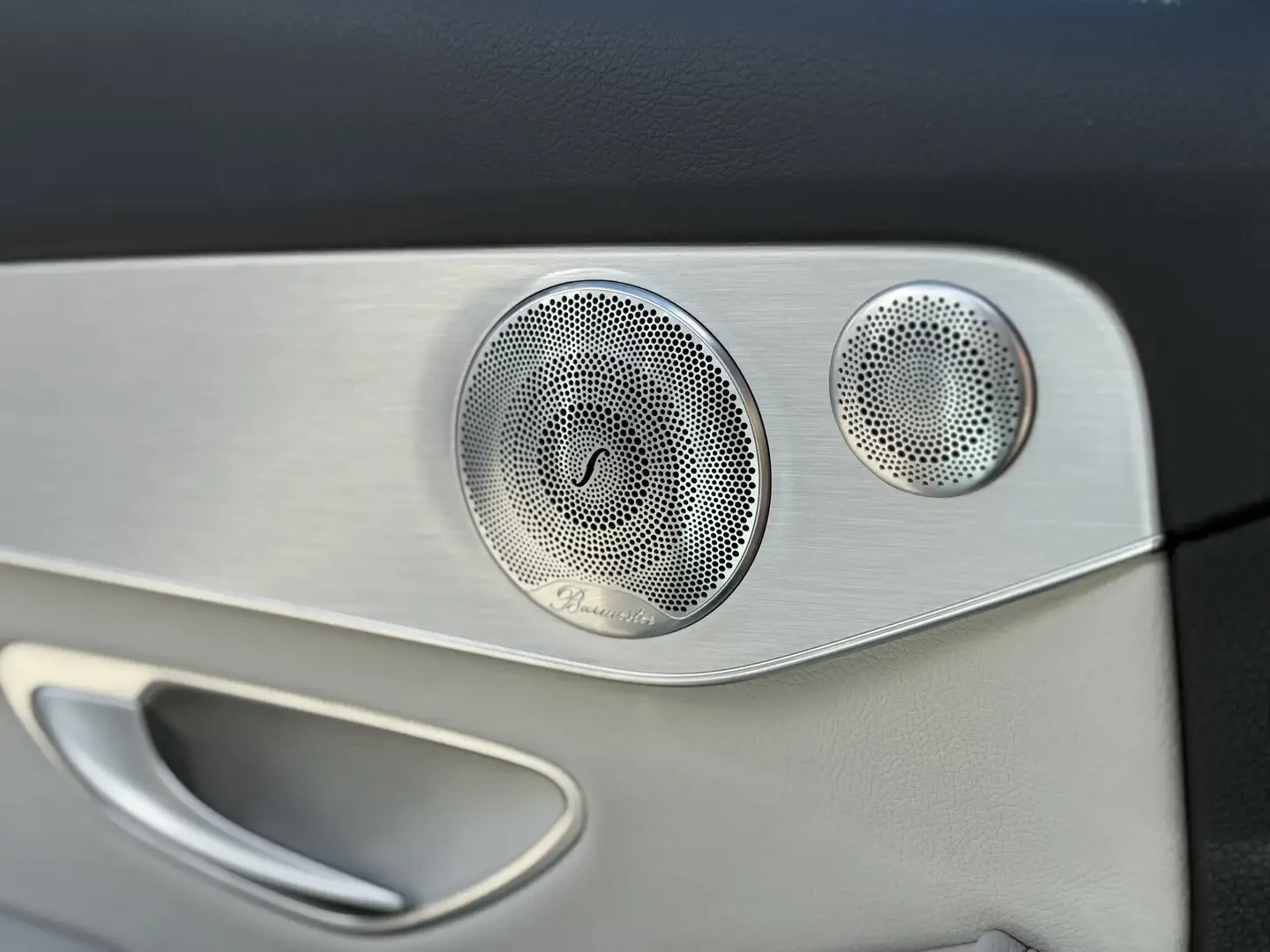 Mercedes-Benz C 300 AMG, BURMESTER, PANORAMA, NAPPA, AMBIENT, KEYLES,  - изображение 9