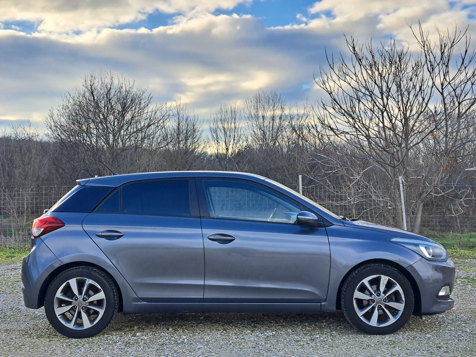 Hyundai I20 1.4 i  100k.c - изображение 6