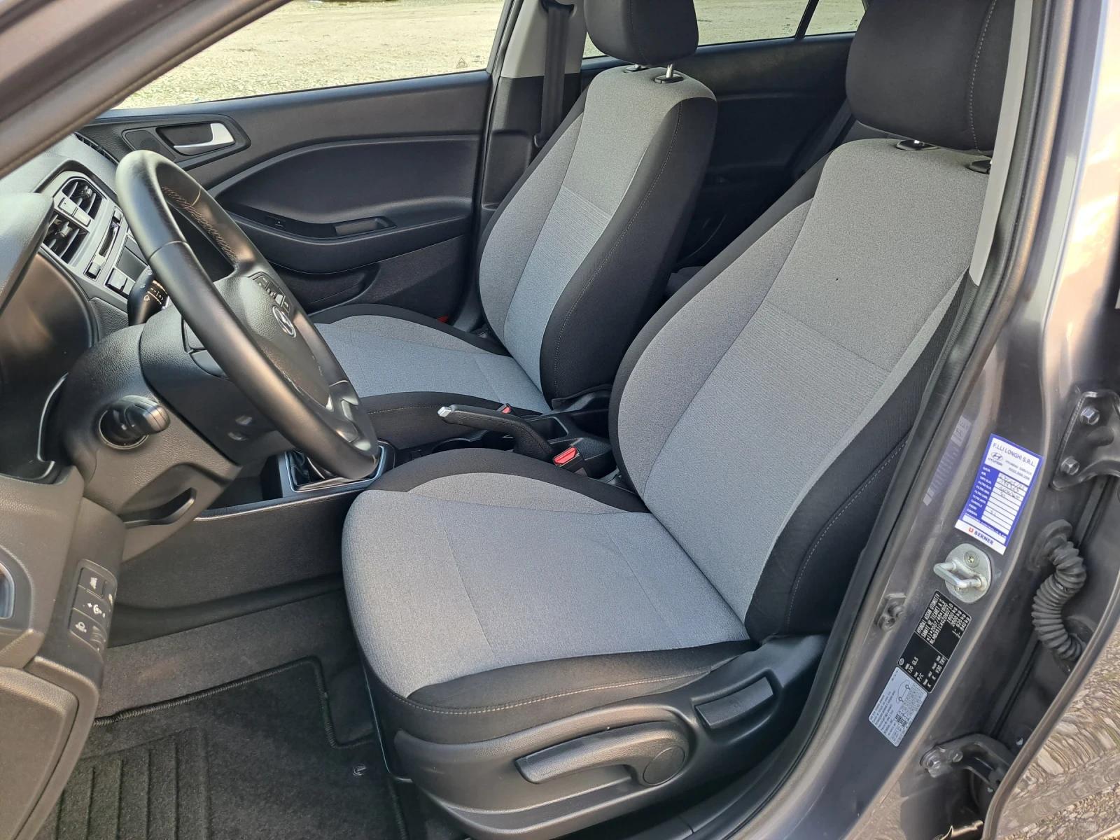 Hyundai I20 1.4 i  100k.c - изображение 10